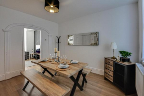Stay With Alexandra 2 Free Parking - high speed Free Wifi